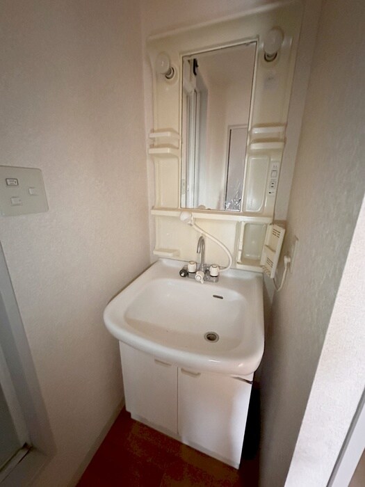 物件内観写真8　(洗面)