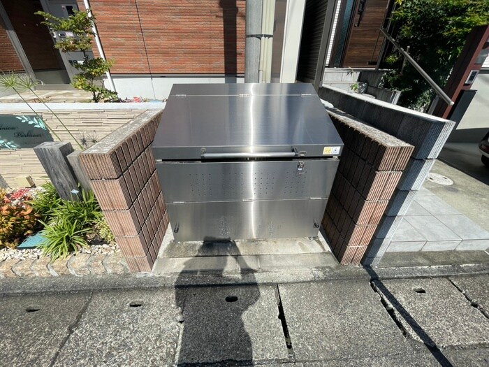 物件外観写真4　(建物設備)