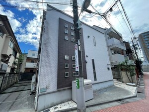 ＱＵＡＬＩＡ目白外観写真