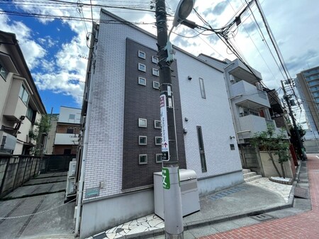 ＱＵＡＬＩＡ目白外観写真