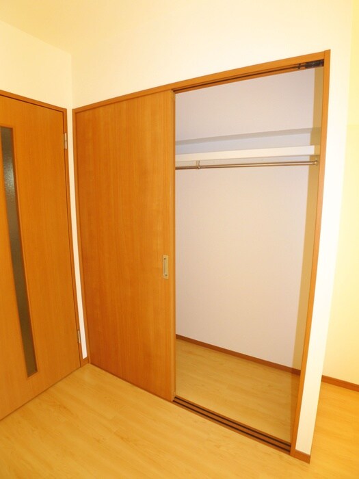 物件内観写真9　(収納)