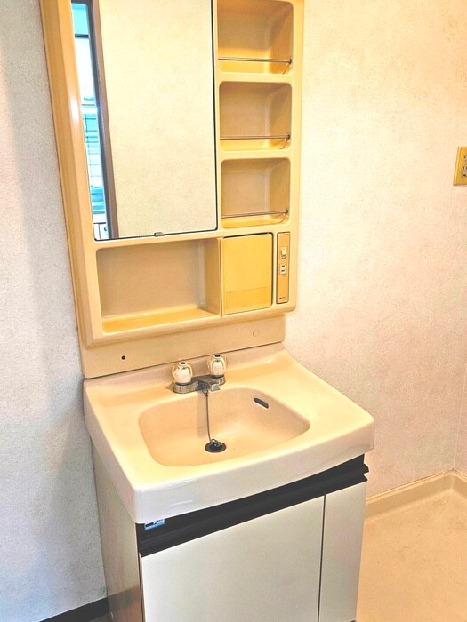 物件内観写真11　(洗面)