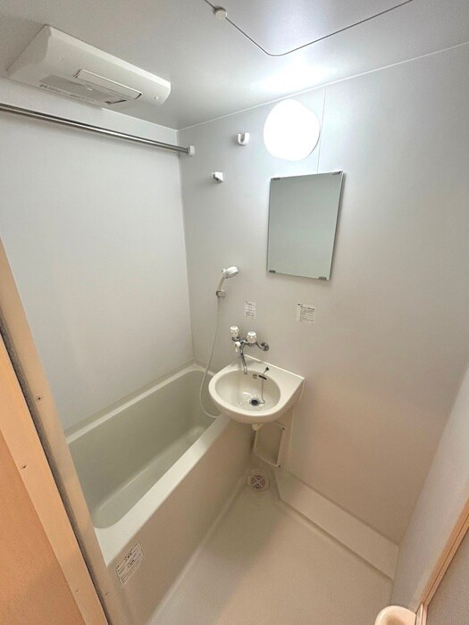 物件内観写真12　(バス／シャワールーム等)