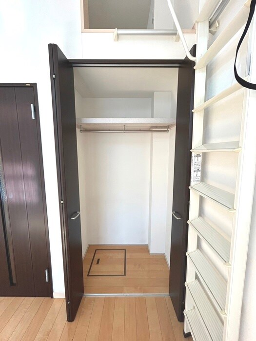 物件内観写真15　(収納)