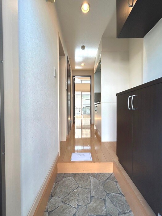 物件内観写真19　(廊下)