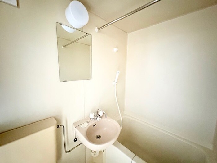 物件内観写真10　(洗面)