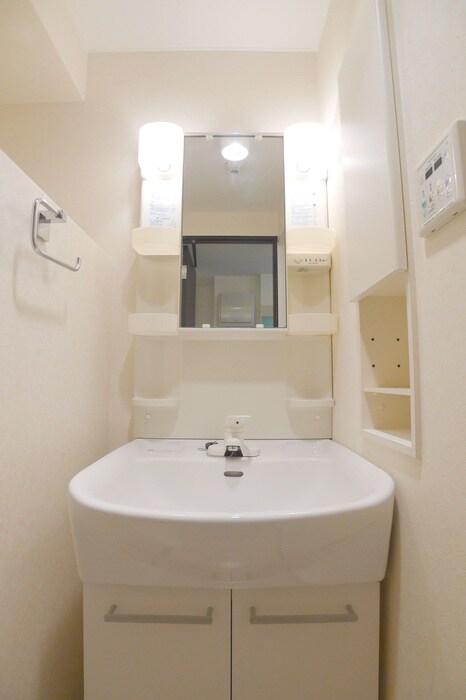 物件内観写真11　(洗面)