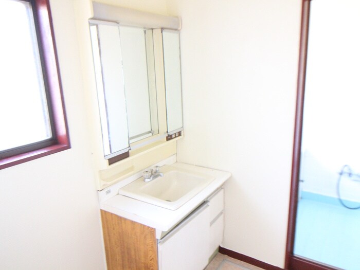 物件内観写真12　(洗面)