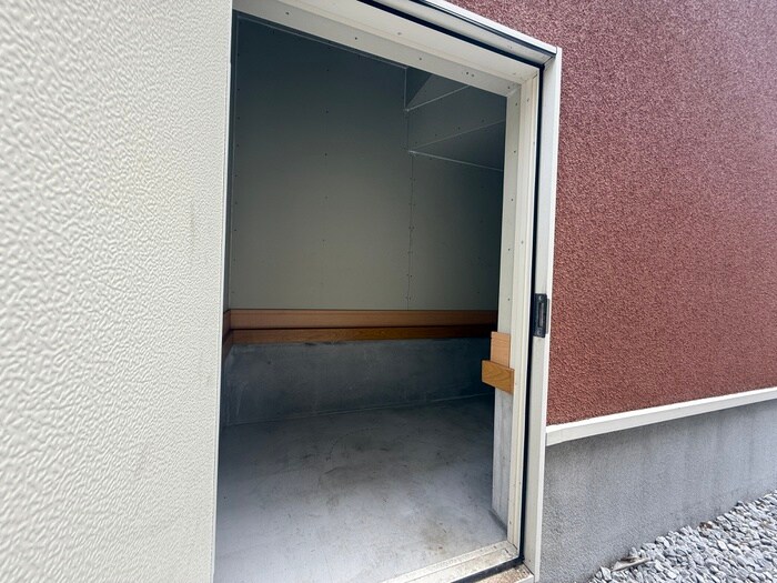 物件外観写真4　(建物設備)