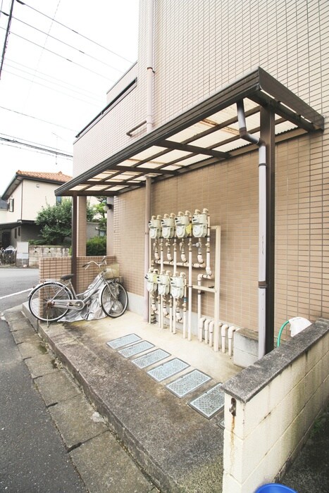 物件外観写真3　(駐輪場)