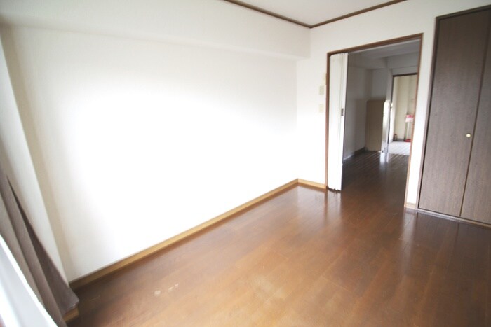 物件内観写真18　(居室)