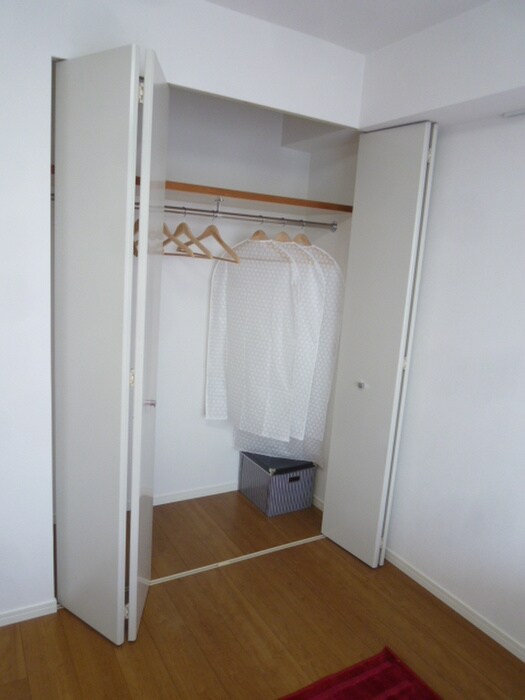 物件内観写真12　(収納)