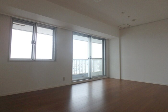 物件内観写真17　(室内からの展望)