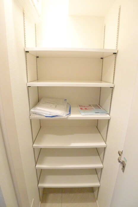 物件内観写真19　(靴箱)