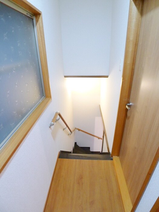 物件内観写真11　(廊下)