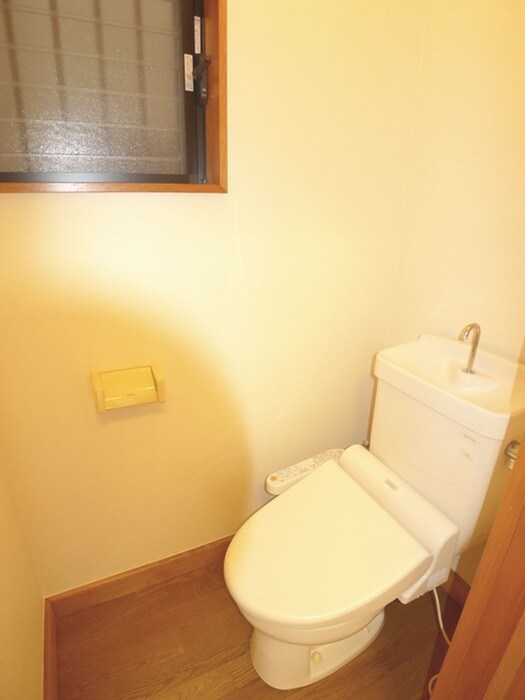 物件内観写真10　(トイレ)