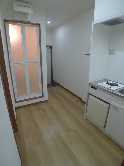 物件内観写真8　(廊下)