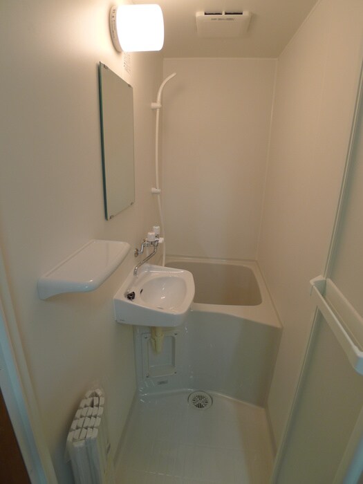 物件内観写真12　(バス／シャワールーム等)