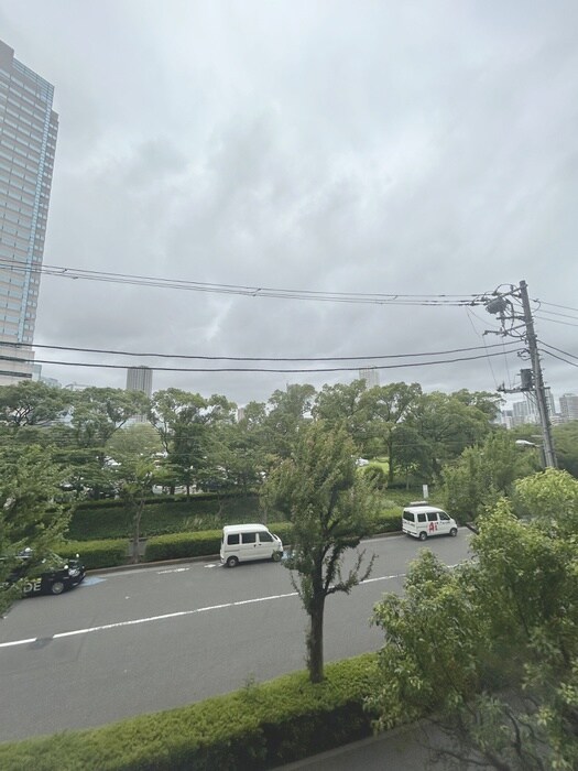 物件内観写真22　(室内からの展望)