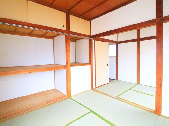 物件内観写真9　(居室)