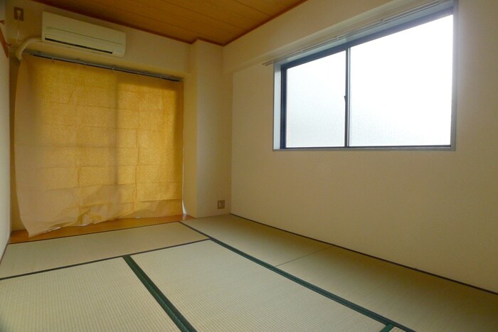 物件内観写真10　(居室)