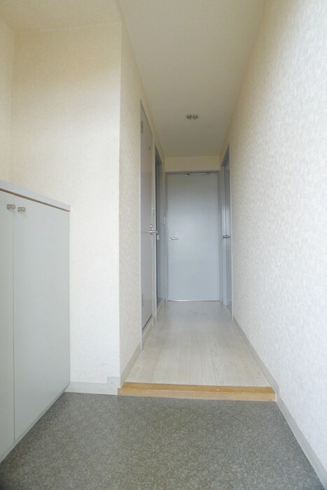 物件内観写真20　(廊下)