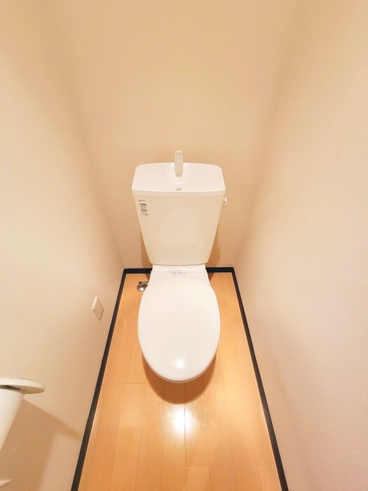 物件内観写真15　(トイレ)