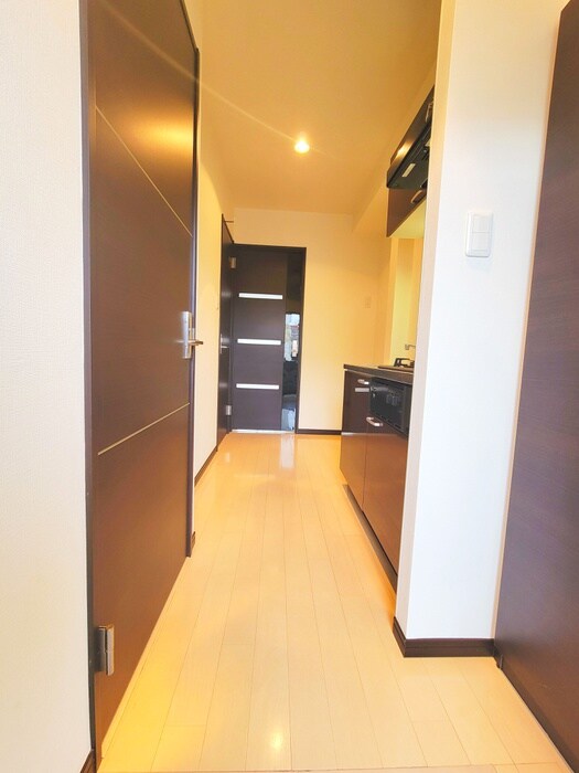 物件内観写真18　(廊下)