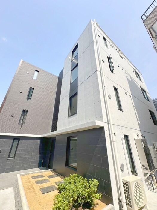 物件外観写真1　(外観写真)