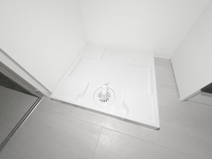 物件内観写真14　(洗濯機置場)