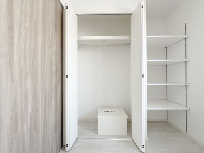 物件内観写真15　(収納)