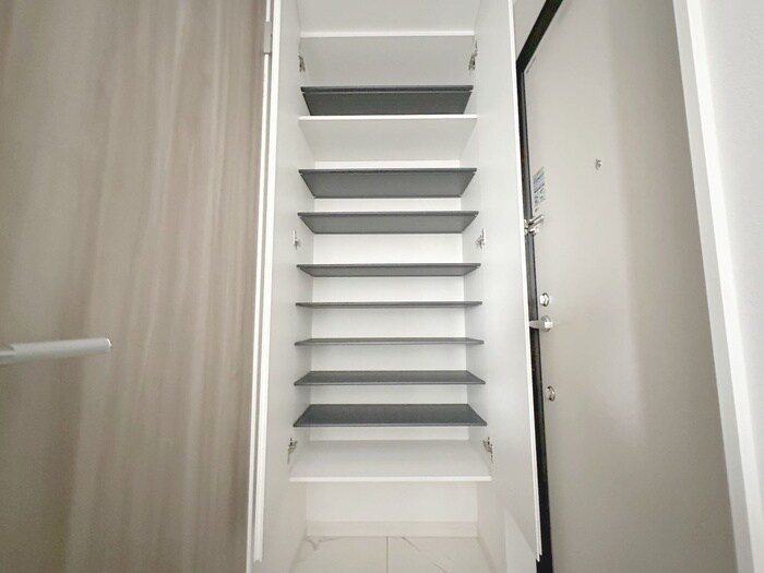 物件内観写真19　(靴箱)