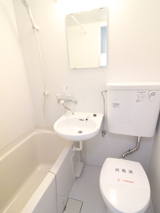 物件内観写真8　(洗面)