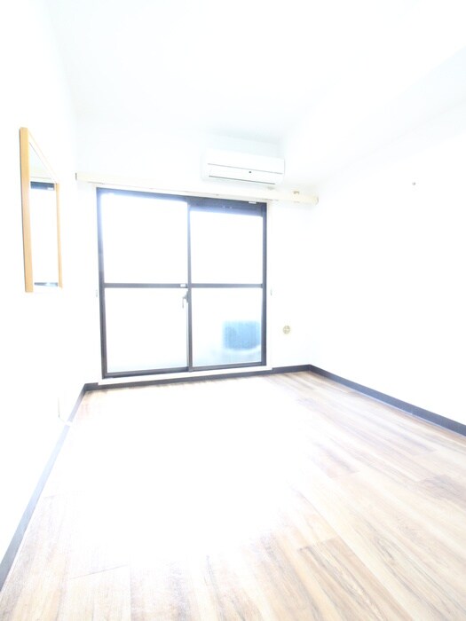 物件内観写真14　(居室)