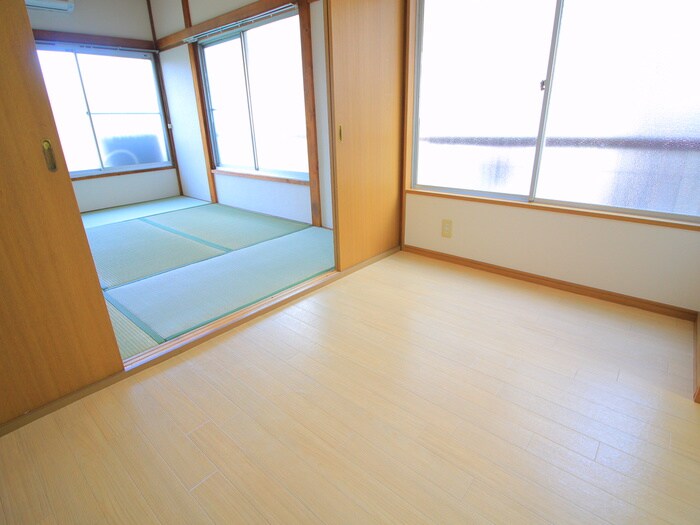 物件内観写真9　(居室)