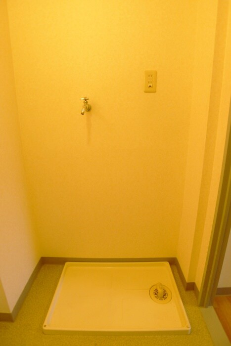 物件内観写真20　(洗濯機置場)