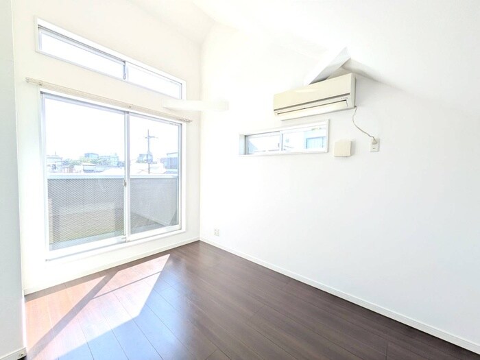 物件内観写真9　(居室)