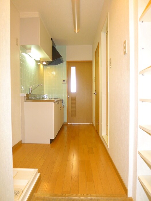 物件内観写真17　(玄関)