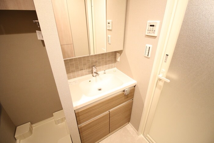 物件内観写真13　(洗面)