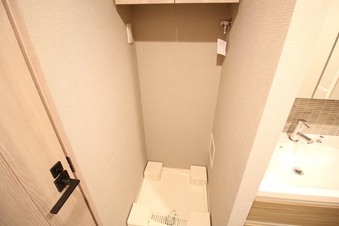 物件内観写真14　(洗濯機置場)