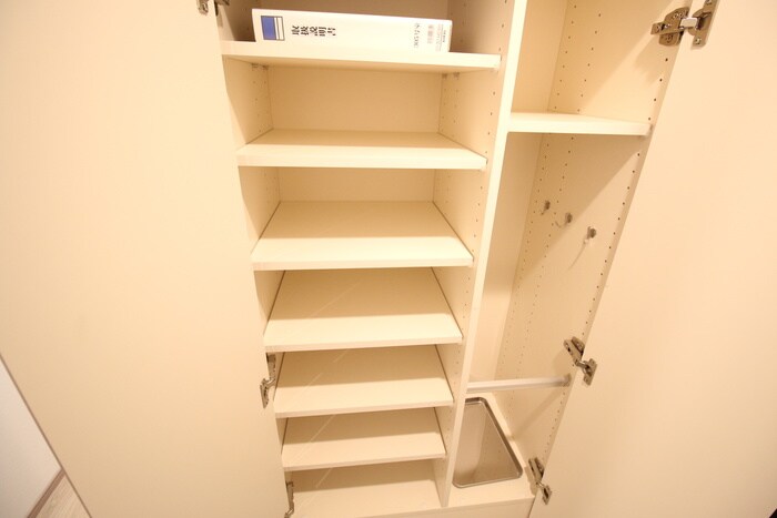物件内観写真19　(靴箱)