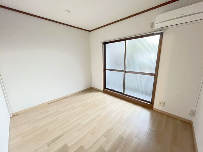 物件内観写真10　(居室)