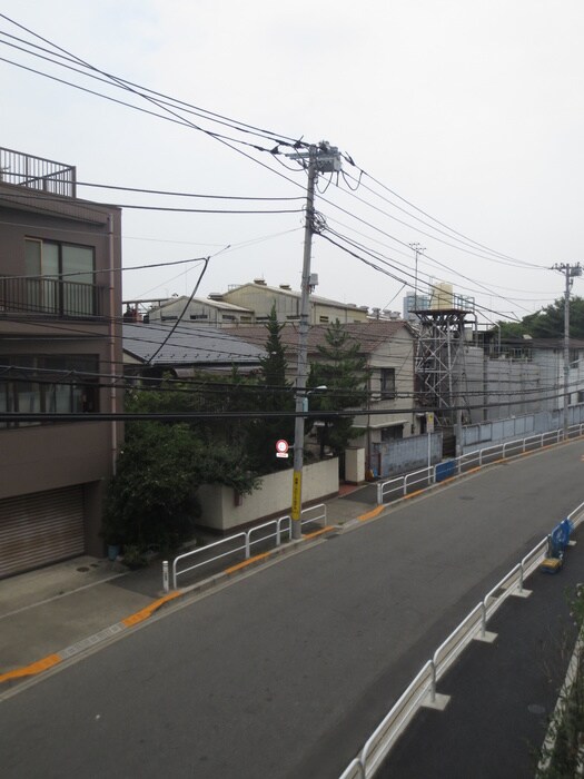 物件内観写真12　(室内からの展望)