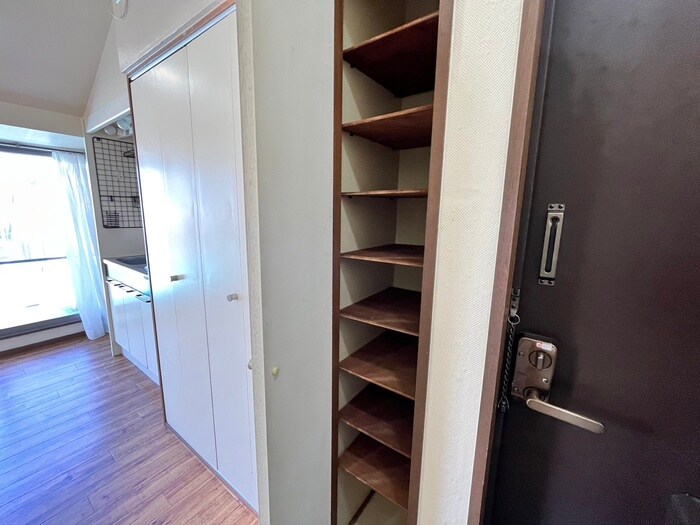 物件内観写真13　(靴箱)