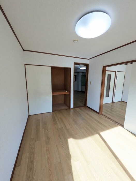 物件内観写真17　(廊下)