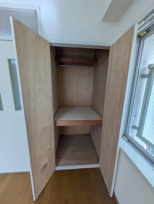 物件内観写真18　(収納)