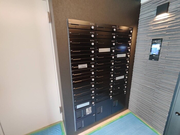 物件外観写真4　(建物設備)