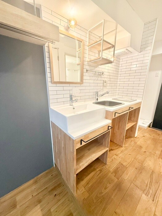 物件内観写真11　(洗面)