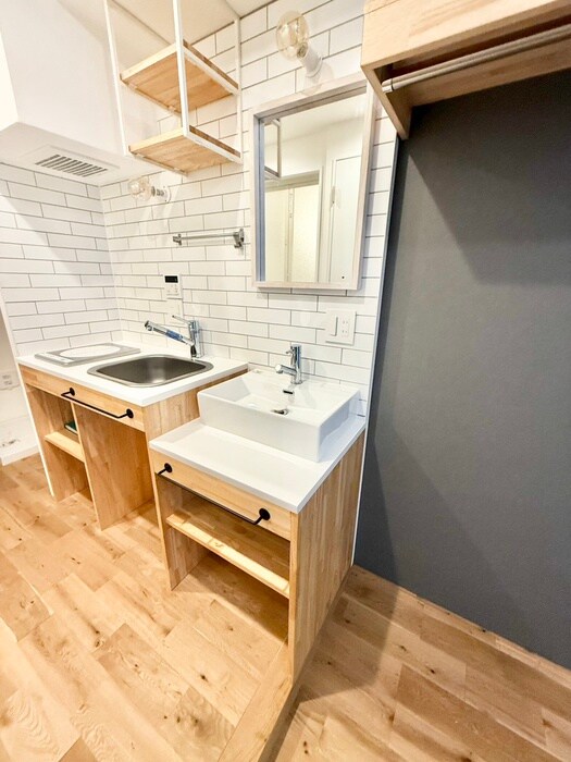 物件内観写真12　(洗面)