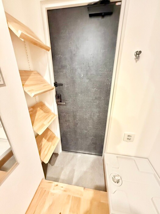 物件内観写真17　(玄関)